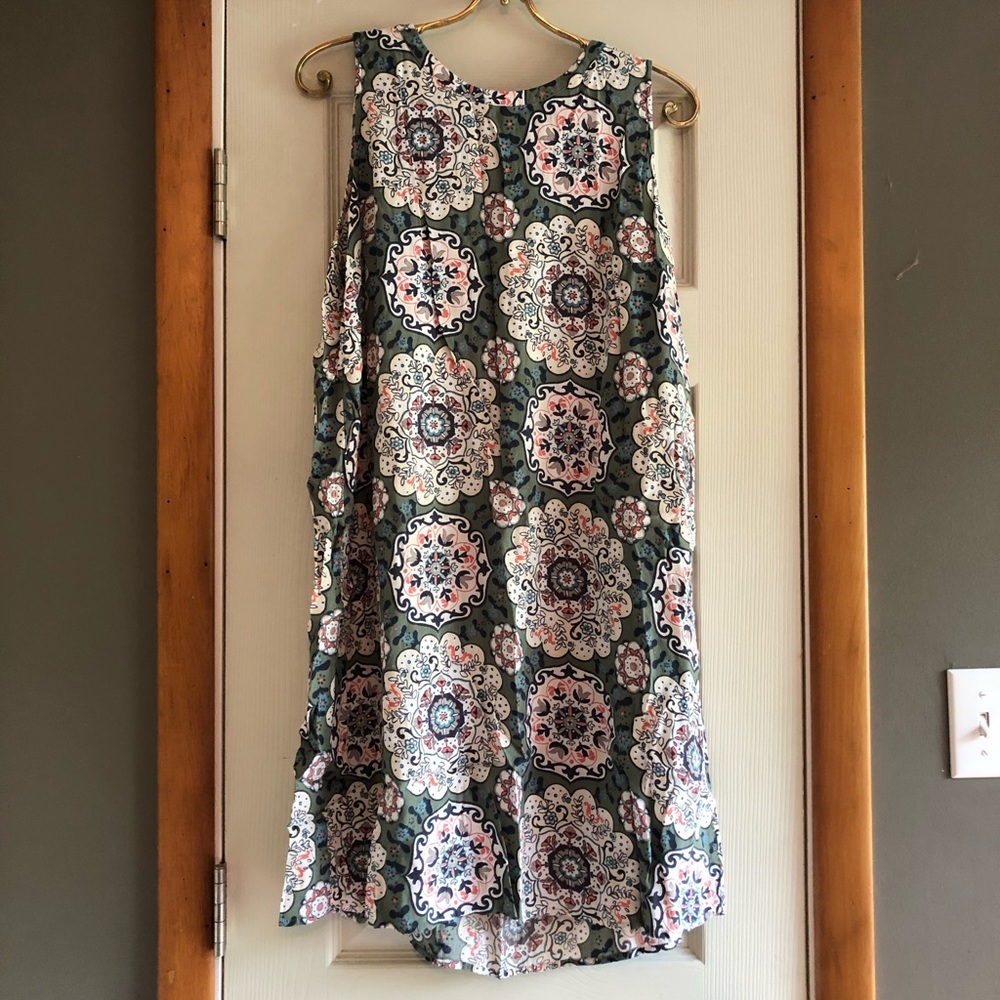 Green Sleevless Dress